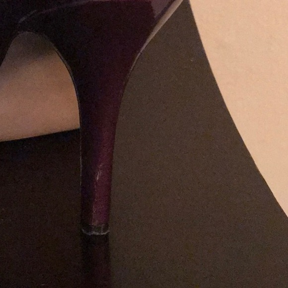 Shoes - Picture 2 of 4